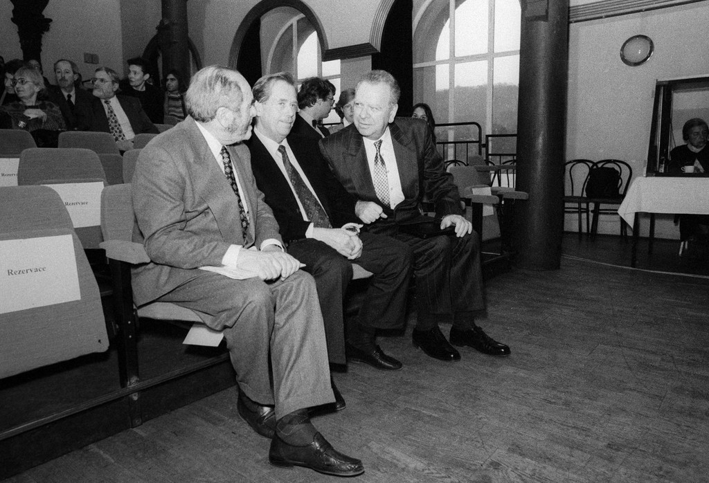 Pavel Tigrid, Václav Havel, Milan Uhde