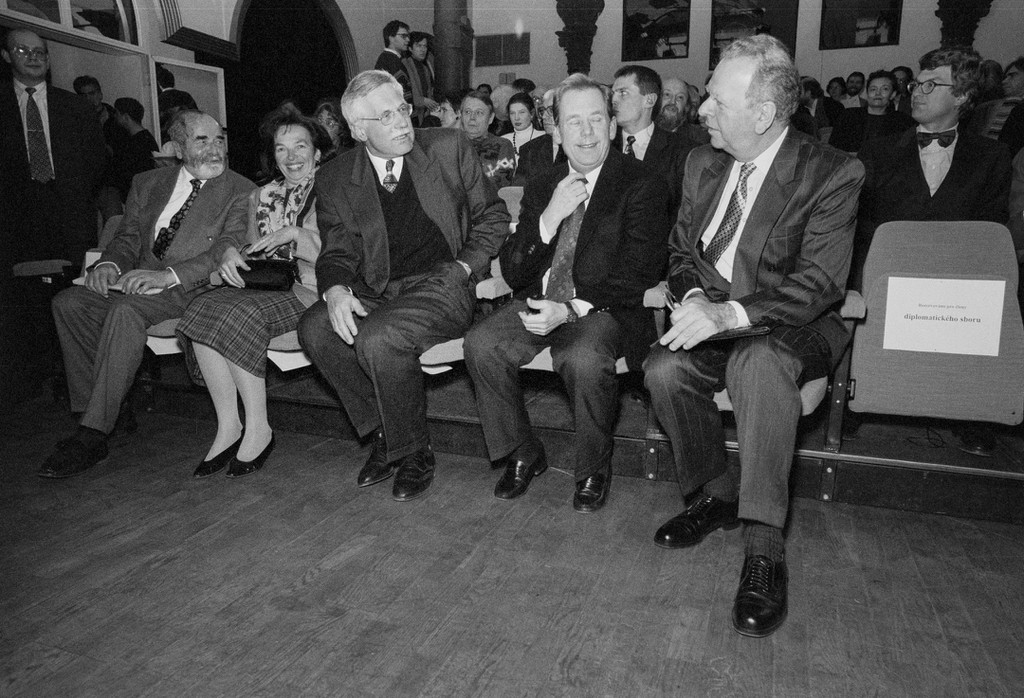 Pavel Tigrid, Klausovi, Václav Havel a Milan Uhde 